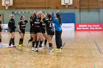 Bild 41 - wBJ SV Henstedt Ulzburg - HSG Holstein Kiel/Kronshagen : Ergebnis: 30:28